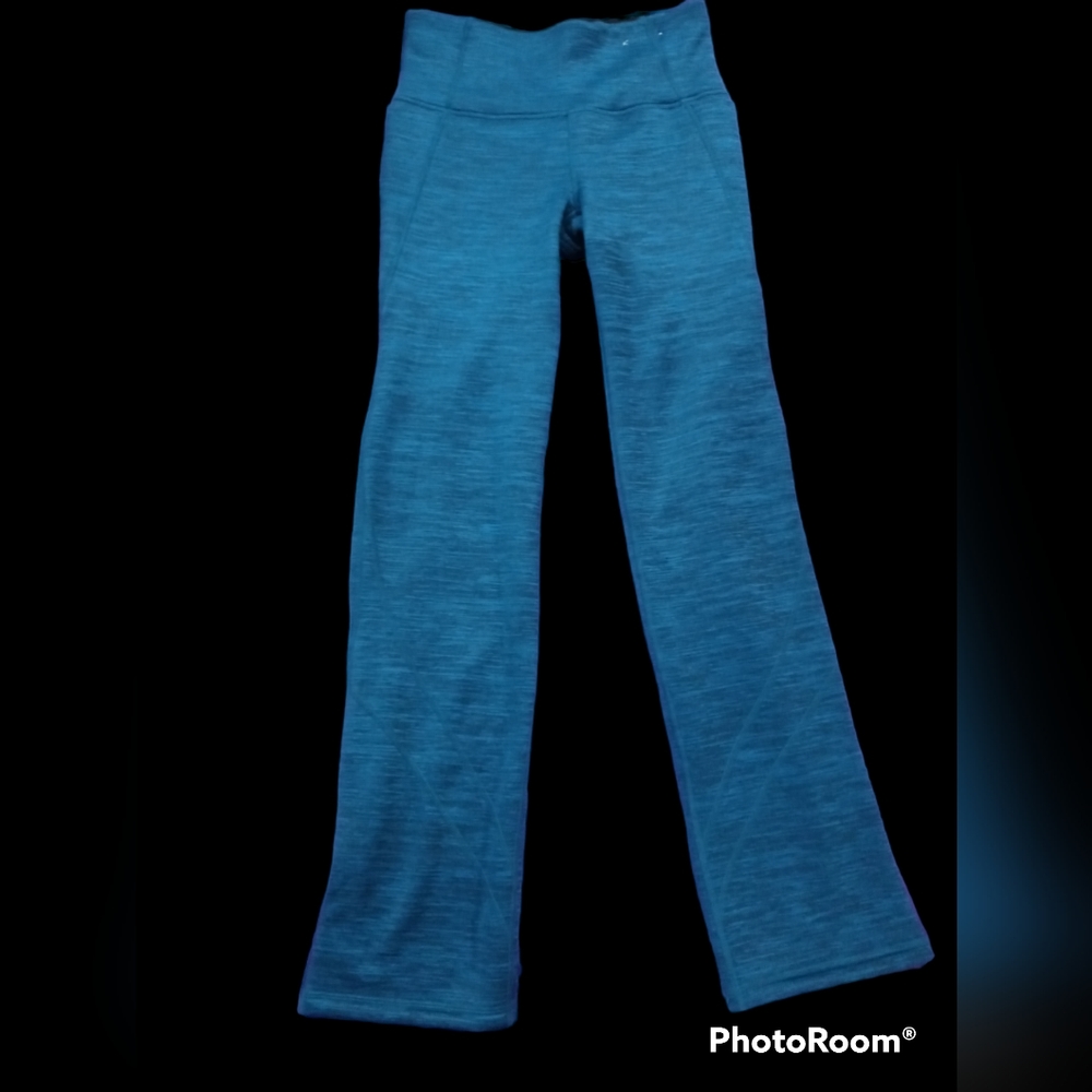 NWOT Xersion Xwarmth Mid Rise Straight Fleece Sweatpant